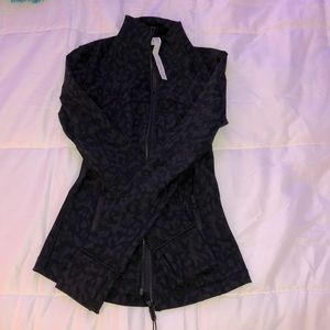 Lululemon define tank in grey coal𓆉